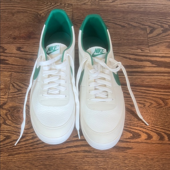 Nike Classic White and Green Sneakers - Picture 1 of 3